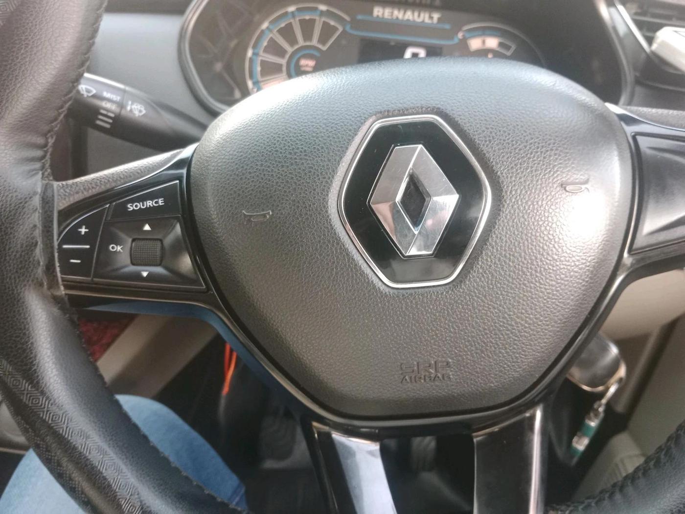 2022 Renault TRIBER RXT, Petrol, Manual, 88,847 km, interior