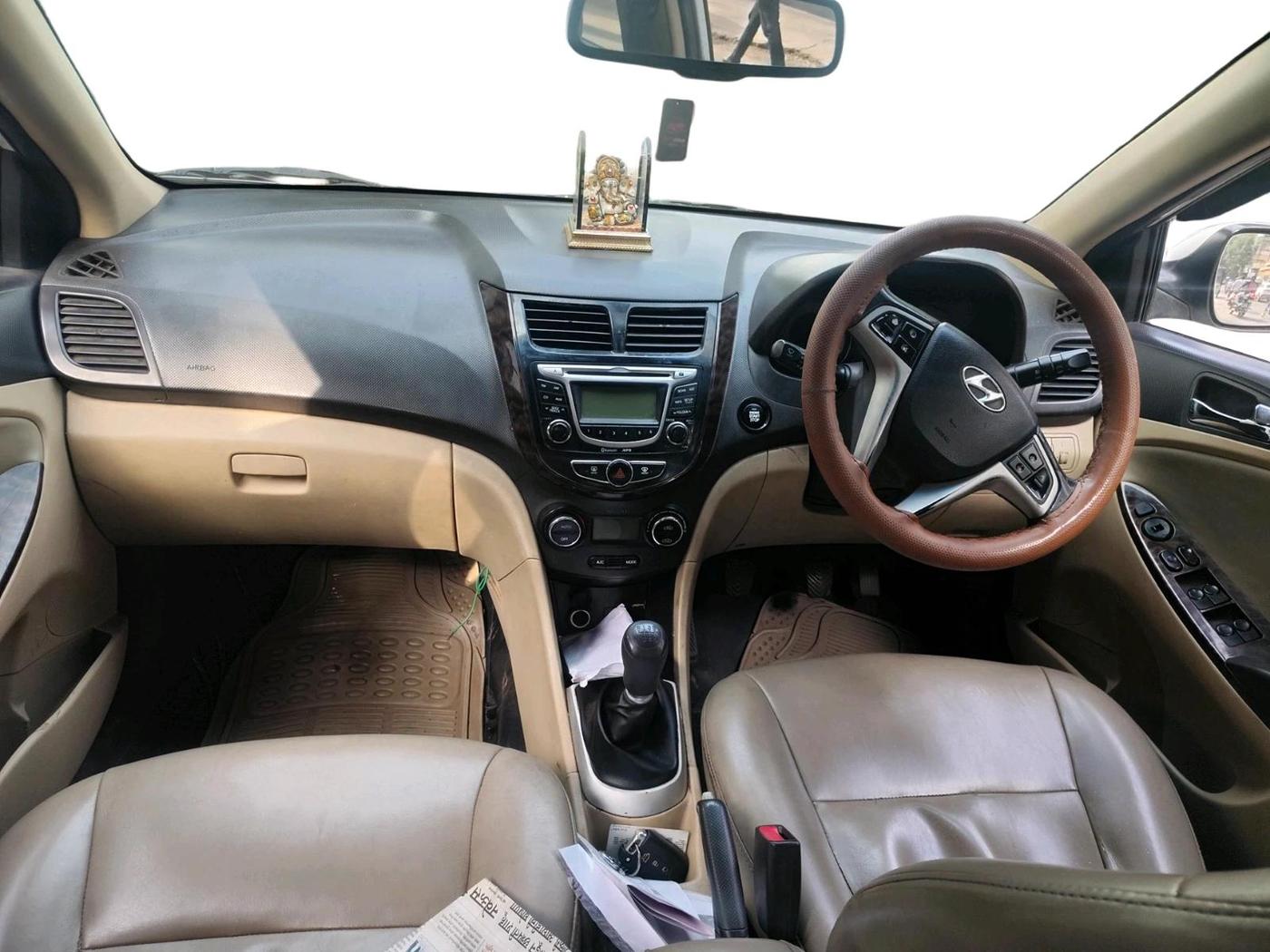2012 Hyundai Verna FLUIDIC 1.6 CRDI SX, Diesel, Manual, 1,60,031 km, interior