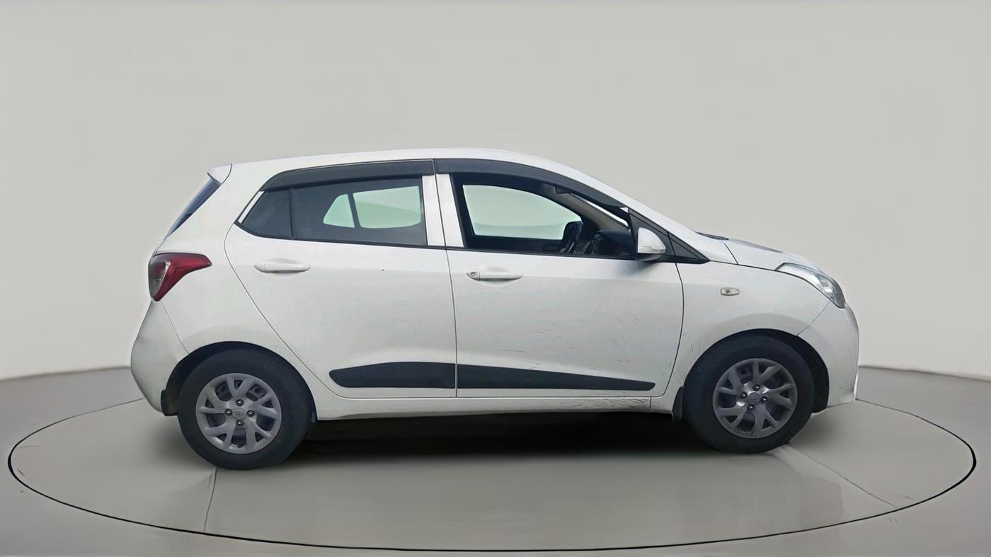 2017 Hyundai Grand i10 MAGNA U2 1.2 CRDI, Diesel, Manual, 2,56,664 km, exterior