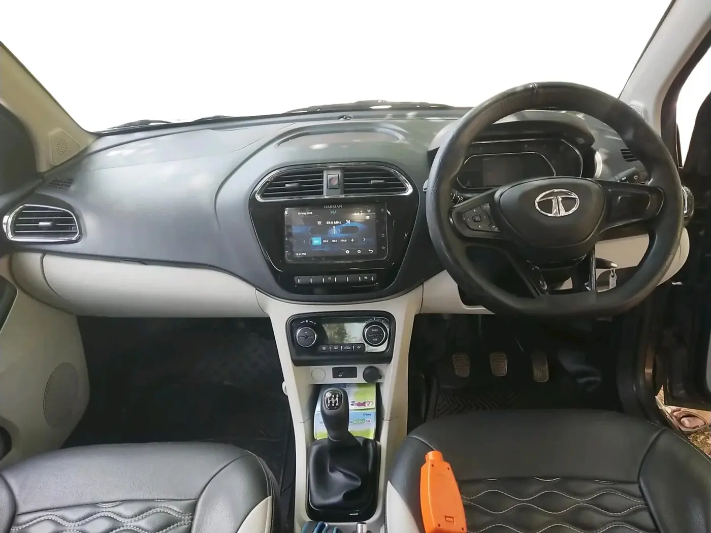 2022 Tata Tiago XZ PLUS PETROL, Petrol, Manual, 53,254 km, interior