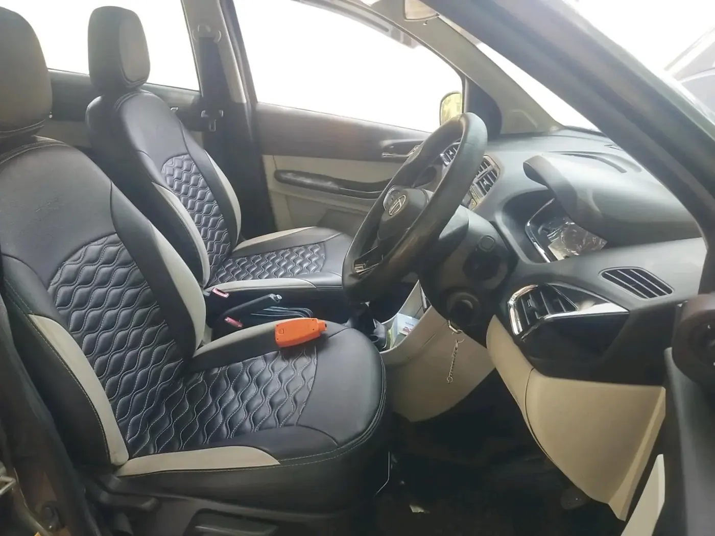 2022 Tata Tiago XZ PLUS PETROL, Petrol, Manual, 53,254 km, interior