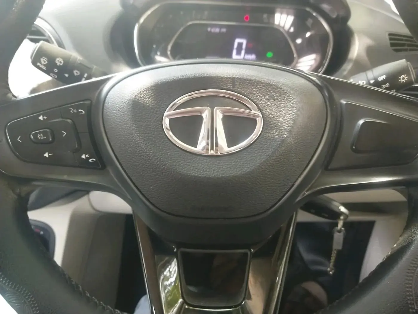 2022 Tata Tiago XZ PLUS PETROL, Petrol, Manual, 53,254 km, interior
