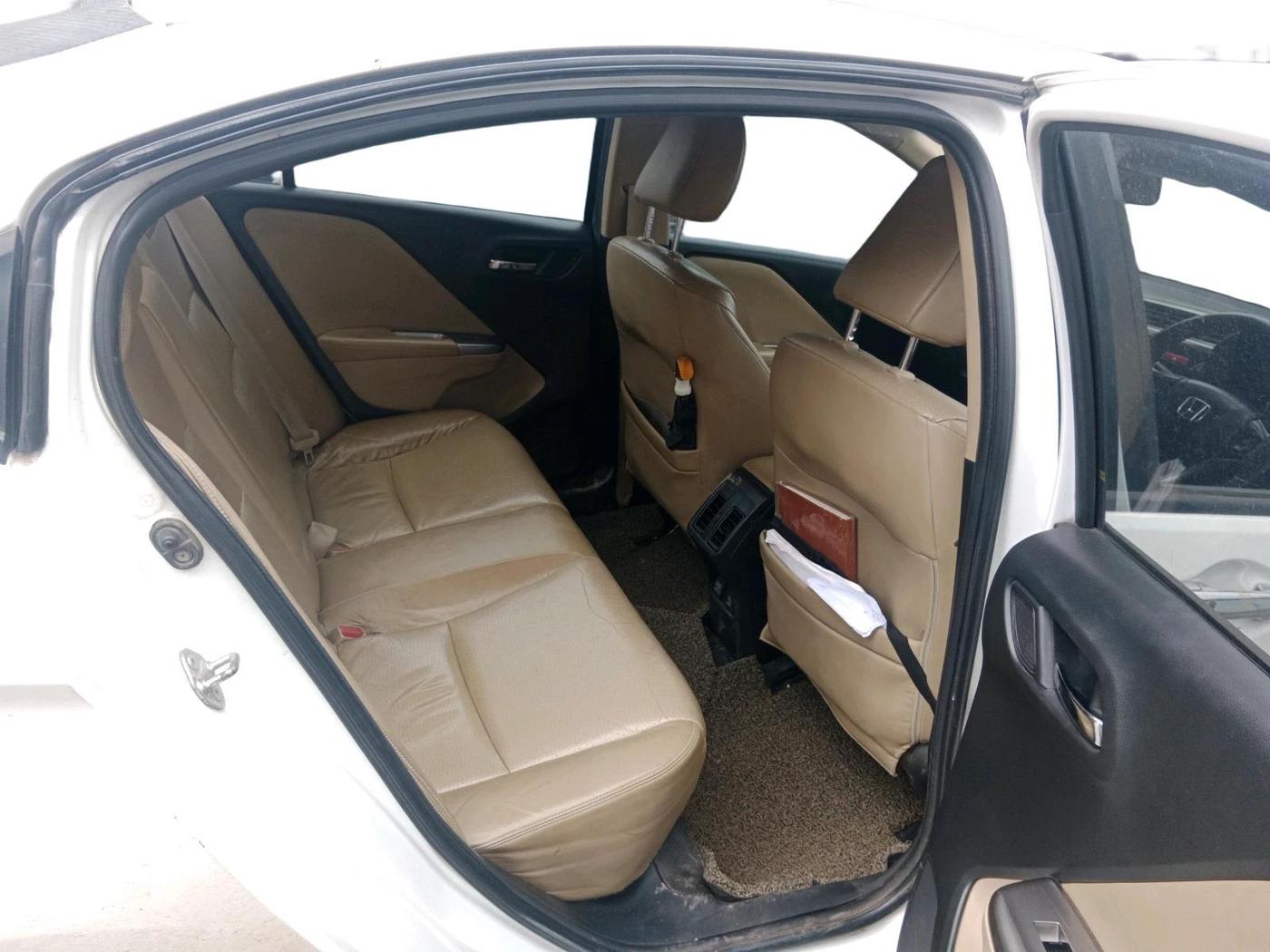 2016 Honda City 1.5L I-DTEC VX, Diesel, Manual, 2,12,459 km, interior