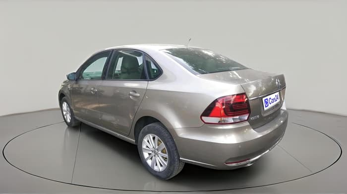 2015 Volkswagen Vento HIGHLINE 1.5 AT, Diesel, Automatic, 1,76,463 km, exterior
