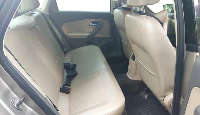 2015 Volkswagen Vento HIGHLINE 1.5 AT, Diesel, Automatic, 1,76,463 km, interior