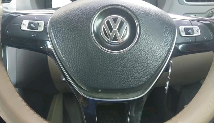 2015 Volkswagen Vento HIGHLINE 1.5 AT, Diesel, Automatic, 1,76,463 km, interior