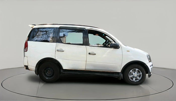 2012 Mahindra Xylo E4, Diesel, Manual, 2,45,934 km, exterior