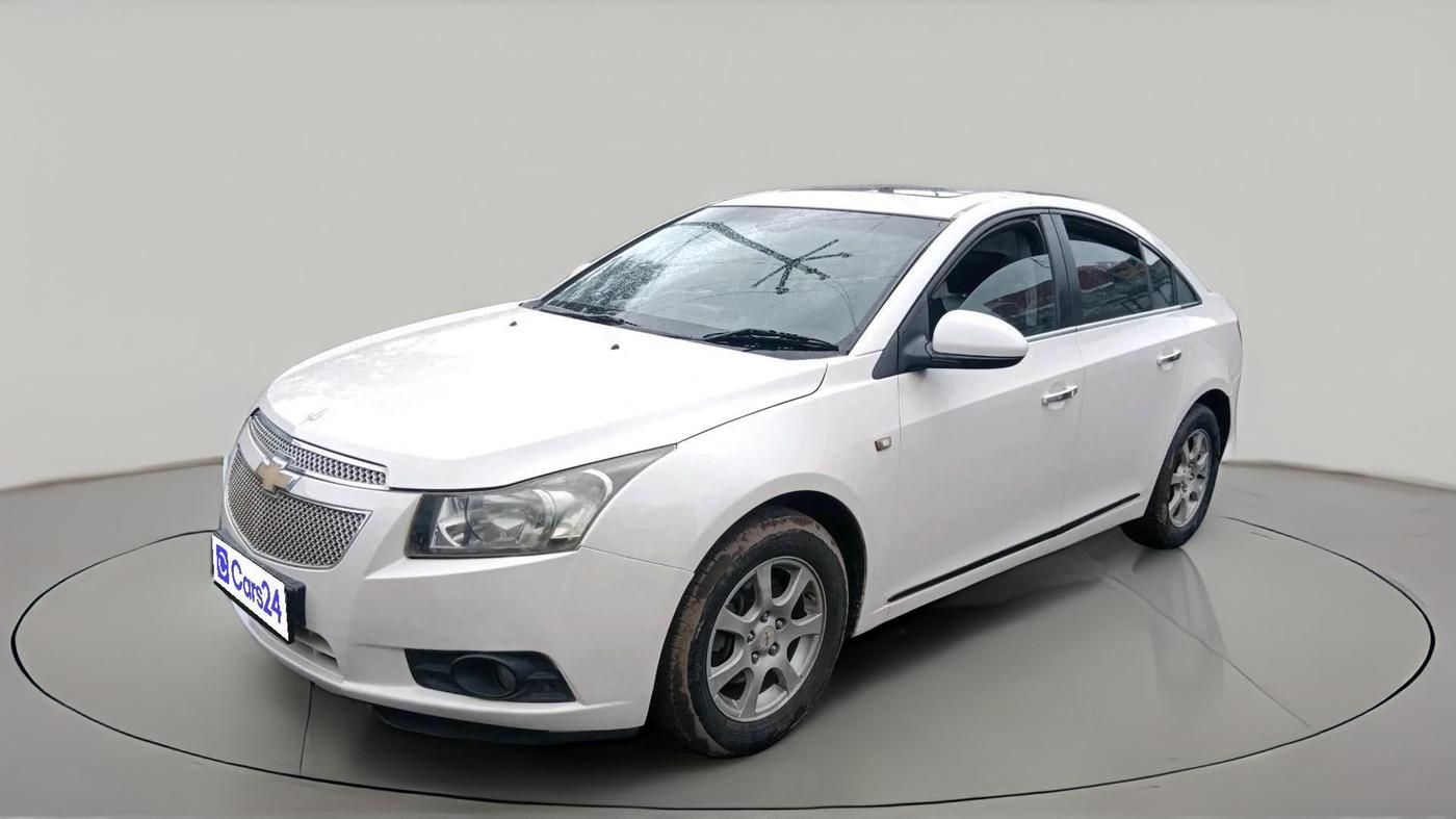 2011 Chevrolet Cruze LTZ, Diesel, Manual, 1,40,621 km, exterior