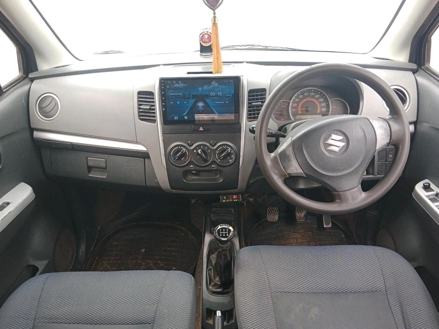 2011 Maruti Wagon R 1.0 VXI, Petrol, Manual, 1,66,802 km, interior