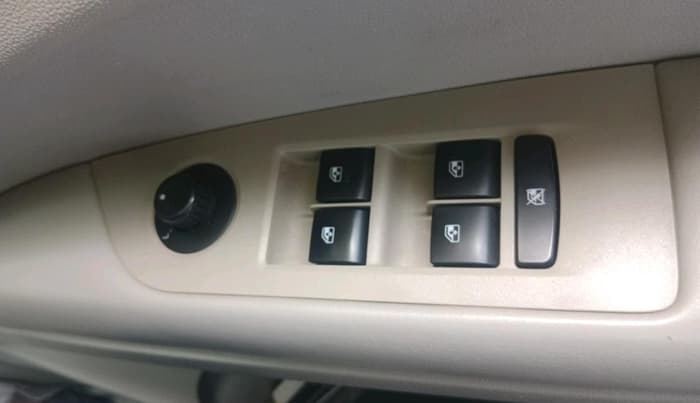 2021 Mahindra MARAZZO M 6 + 7 STR, Diesel, Manual, 78,895 km, interior