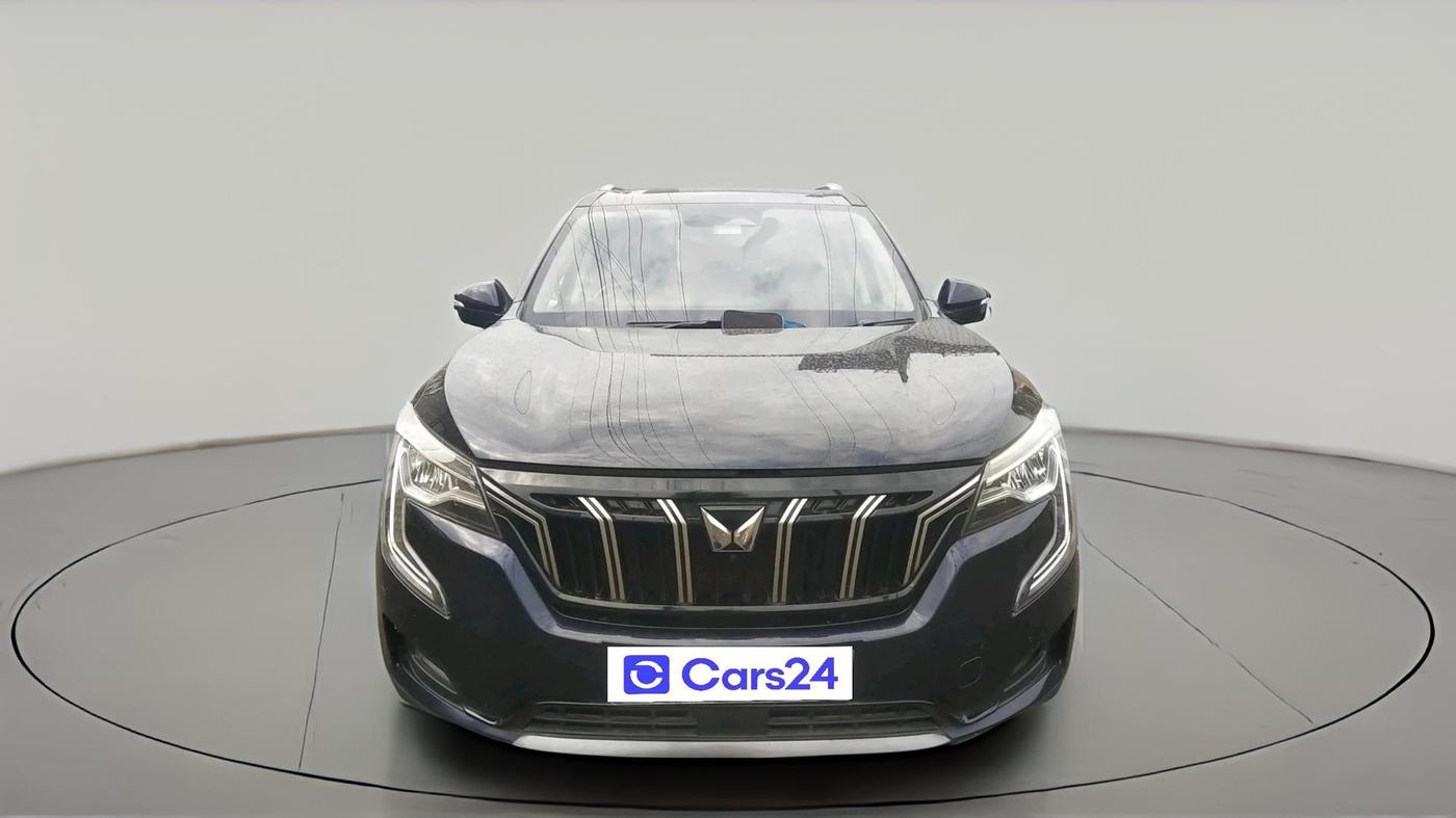 2022 Mahindra XUV700 AX 7 LUXURY D AWD AT 7 STR, Diesel, Automatic, 1,80,000 km, exterior