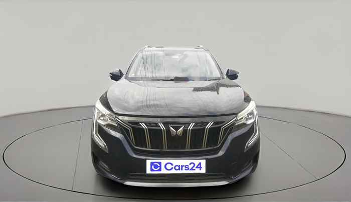 2022 Mahindra XUV700 AX 7 LUXURY D AWD AT 7 STR, Diesel, Automatic, 1,71,131 km, exterior