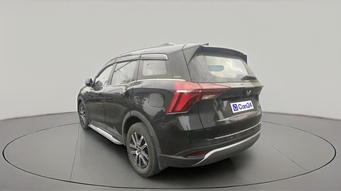 2022 Mahindra XUV700 AX 7 LUXURY D AWD AT 7 STR, Diesel, Automatic, 1,80,000 km, exterior