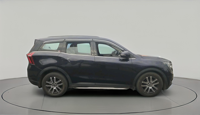 2022 Mahindra XUV700 AX 7 LUXURY D AWD AT 7 STR, Diesel, Automatic, 1,71,131 km, exterior