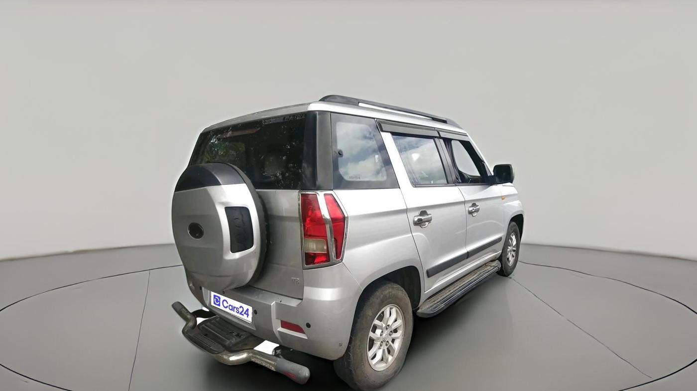 2017 Mahindra TUV300 T8, Diesel, Manual, 1,24,612 km, exterior
