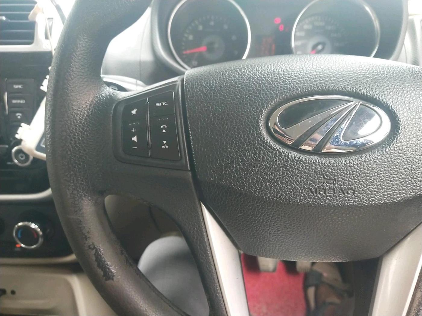 2017 Mahindra TUV300 T8, Diesel, Manual, 1,24,612 km, interior