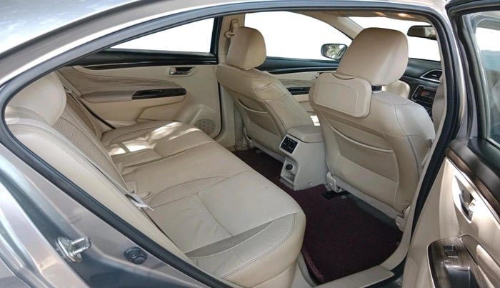 2015 Maruti Ciaz ZXI, Petrol, Manual, 1,37,397 km, interior