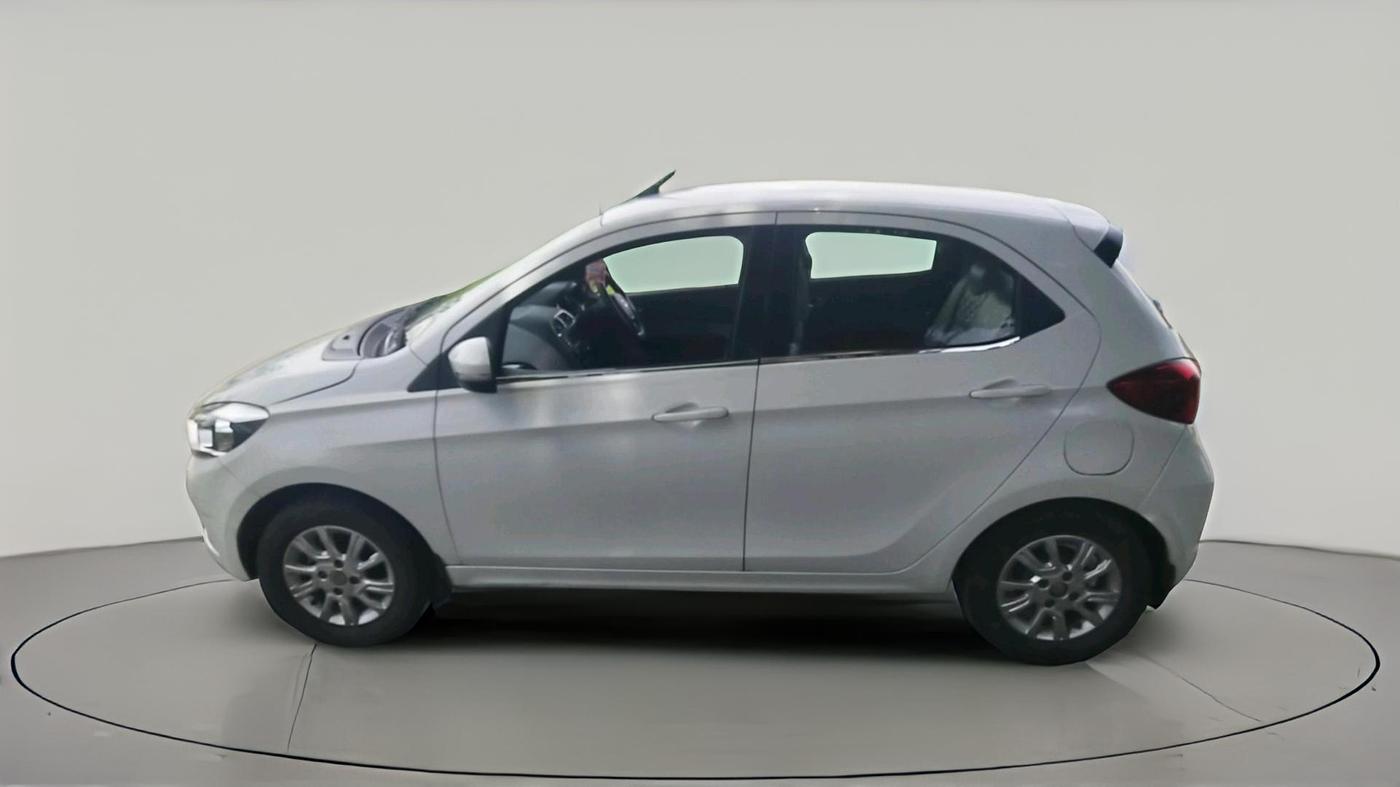 2018 Tata Tiago XZ PETROL, CNG, Manual, 76,402 km, exterior