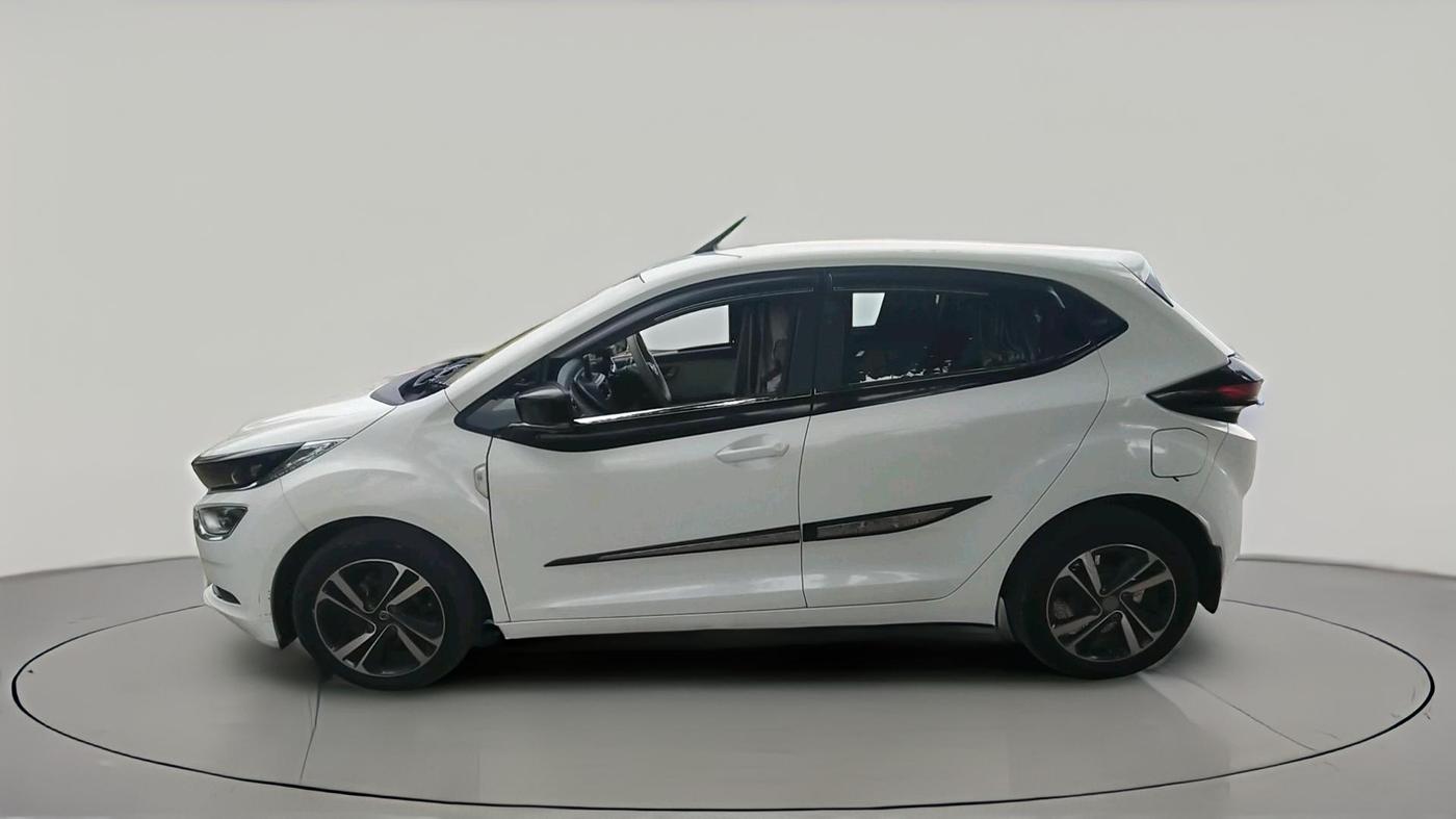 2022 Tata ALTROZ XZ PETROL, Petrol, Manual, 52,880 km, exterior