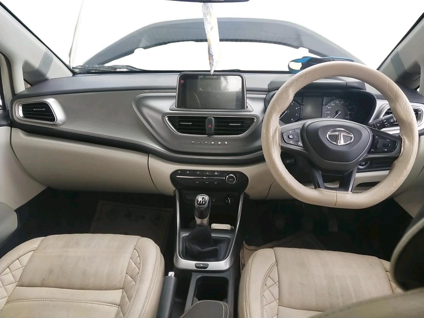 2022 Tata ALTROZ XZ PETROL, Petrol, Manual, 52,880 km, interior