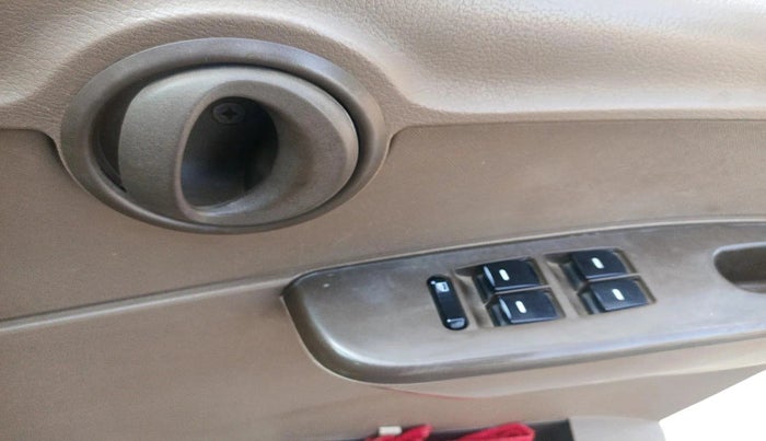 2012 Mahindra Xylo E4, Diesel, Manual, 2,45,936 km, interior