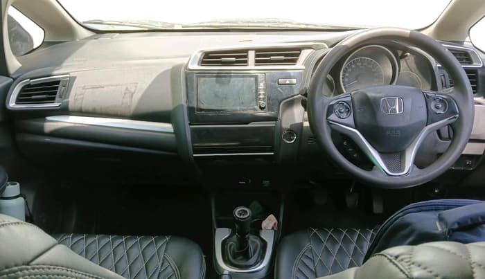2017 Honda WR-V 1.5L I-DTEC VX MT, Diesel, Manual, 1,33,019 km, interior