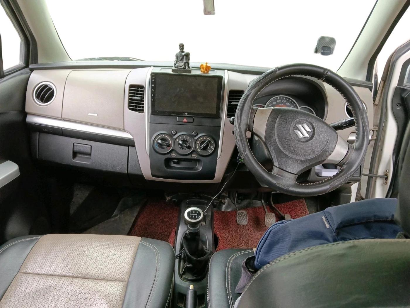 2013 Maruti Wagon R 1.0 VXI, Petrol, Manual, 1,76,766 km, interior