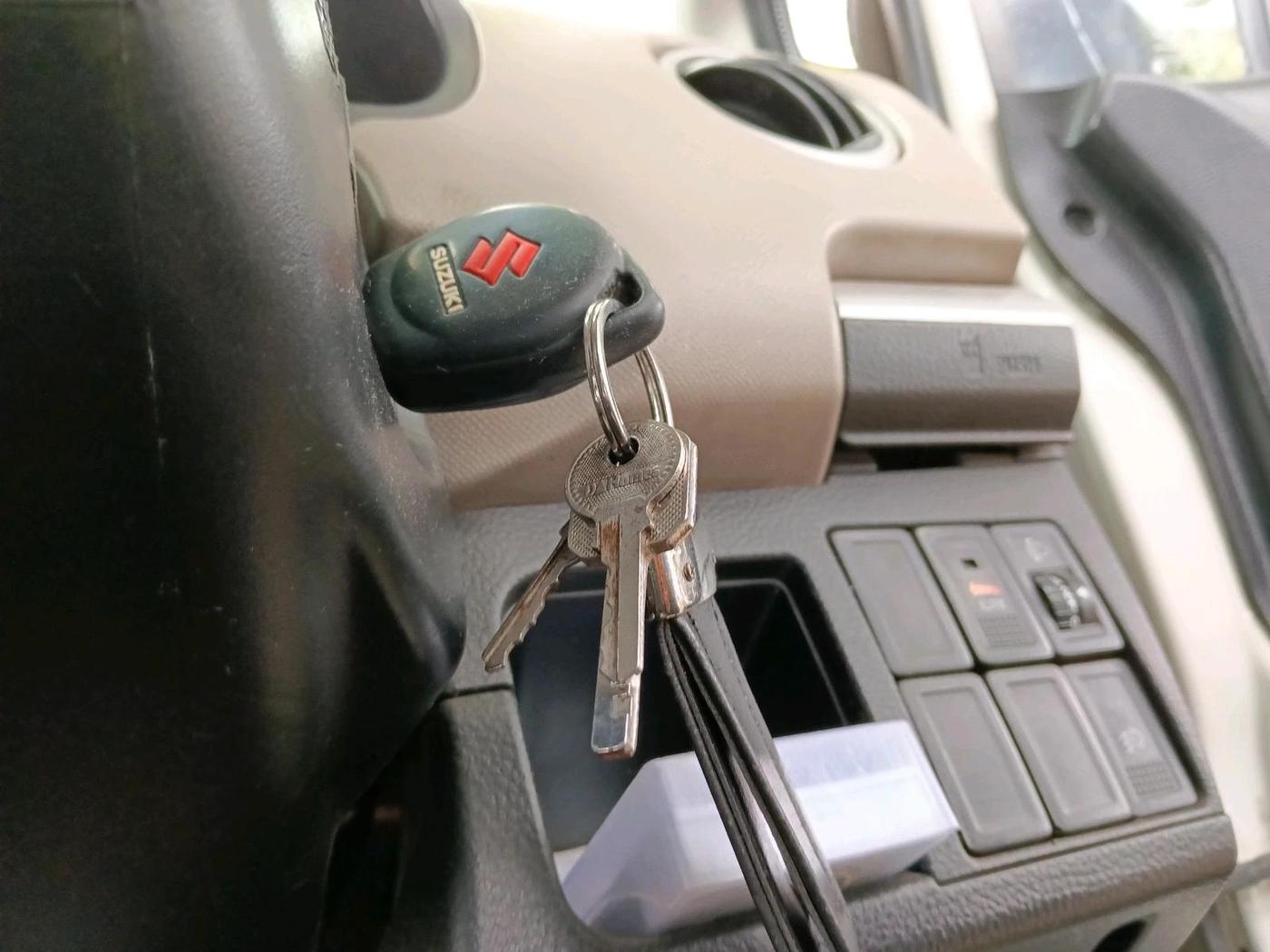 2013 Maruti Wagon R 1.0 VXI, Petrol, Manual, 1,76,766 km, interior