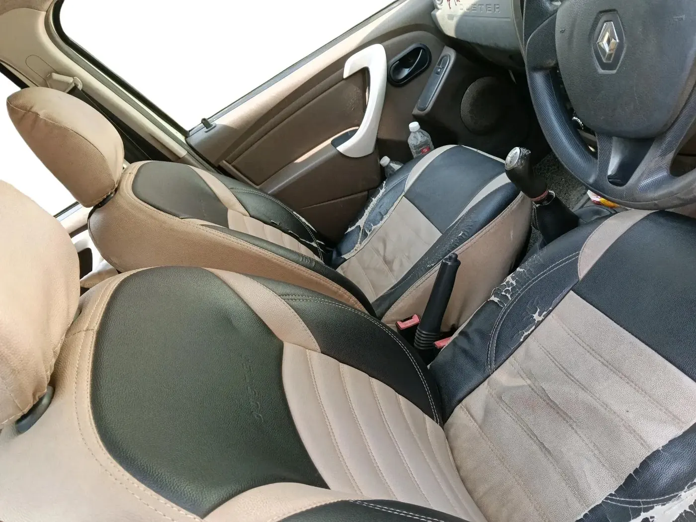 2016 Renault Duster 85 PS RXE DIESEL, Diesel, Manual, 3,72,424 km, interior