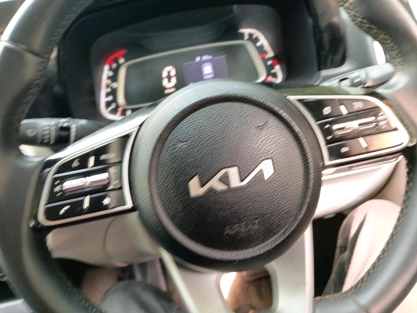 2021 KIA SONET HTX 1.0 IMT, Petrol, Manual, 92,670 km, interior