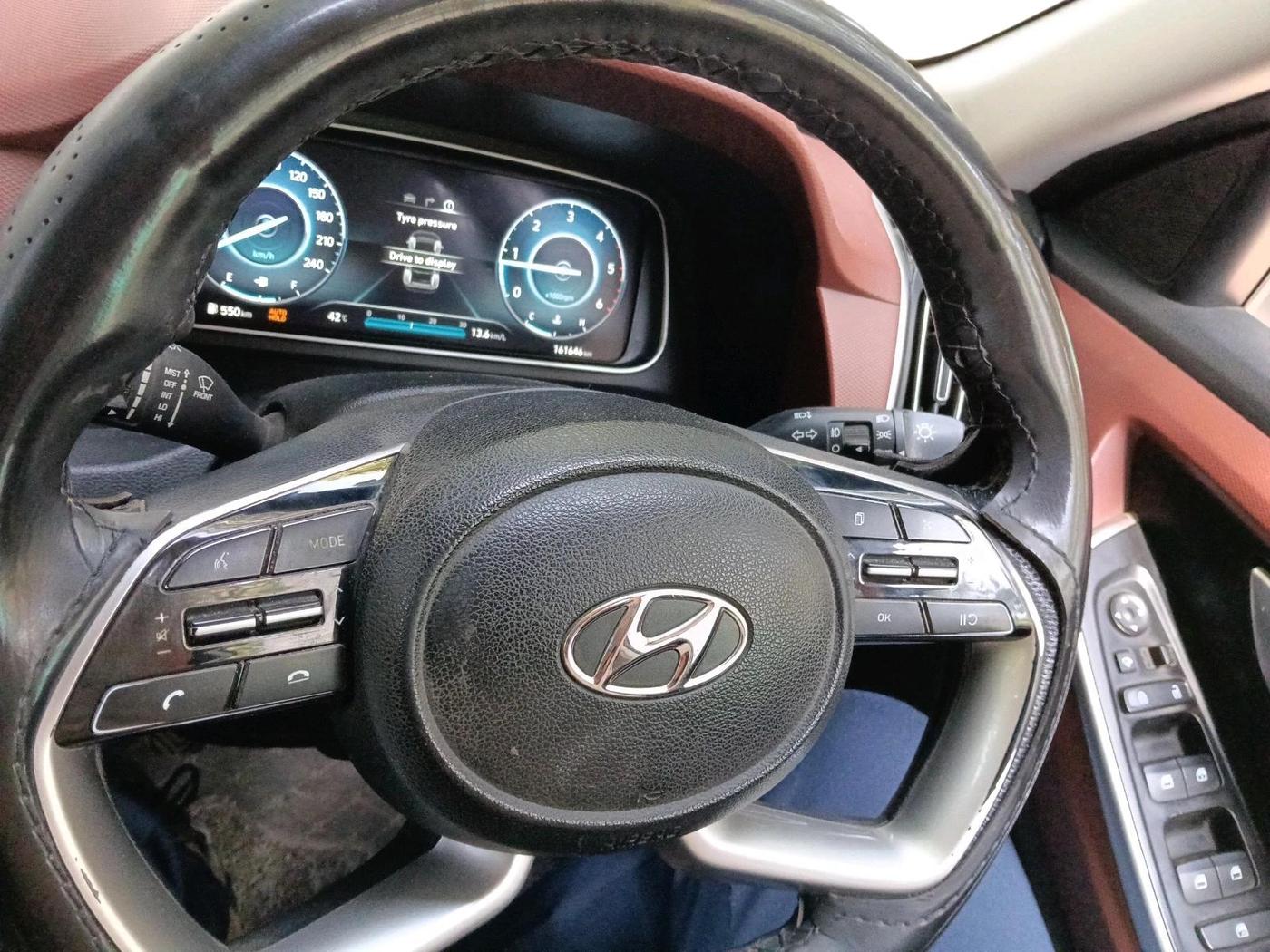 2021 Hyundai ALCAZAR PLATINUM 1.5 MT 7STR, Diesel, Manual, 1,61,646 km, interior