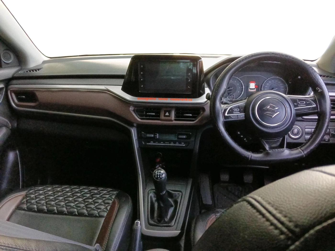 2024 Maruti BREZZA ZXI SMART HYBRID , Petrol, Manual, 18,360 km, interior