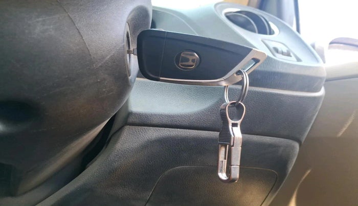 2014 Honda Amaze 1.2L I-VTEC S, Petrol, Manual, 1,43,029 km, interior