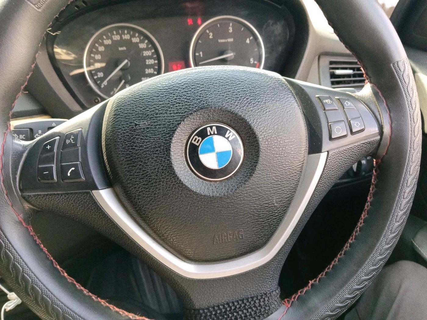 2012 BMW X5 3.0 D, Diesel, Automatic, 1,11,702 km, interior