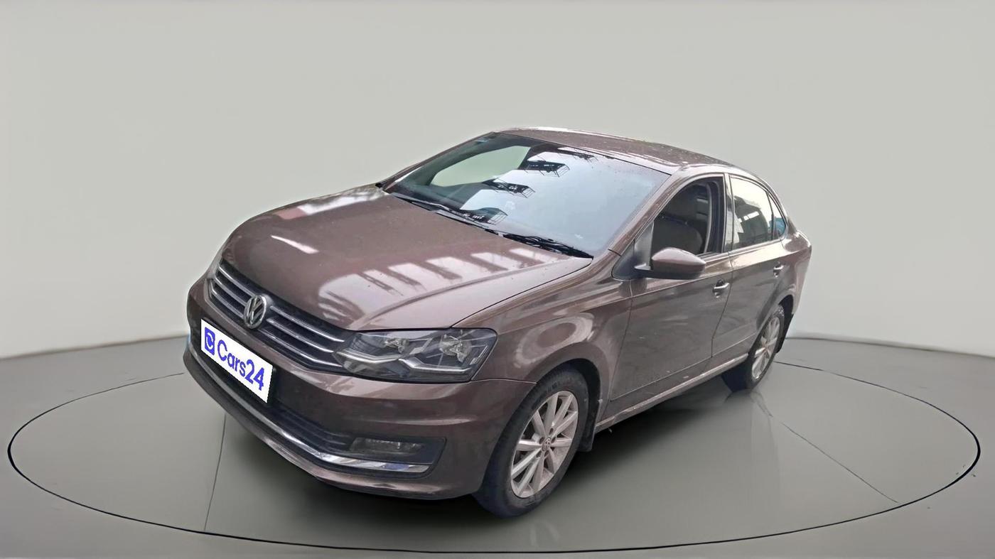 2017 Volkswagen Vento HIGHLINE PLUS 1.5 AT 16 ALLOY, Diesel, Automatic, 1,94,876 km, exterior