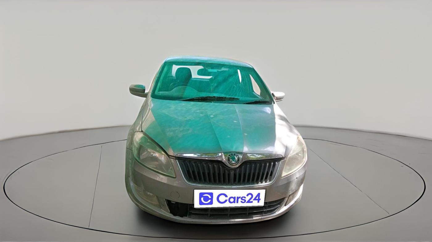 2012 Skoda Rapid ELEGANCE 1.6 TDI CR MT, Diesel, Manual, 1,20,023 km, exterior
