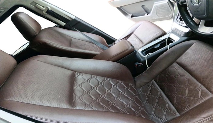 2023 Toyota INNOVA HYCROSS ZX HYBRID 7 STR, Hybrid, Automatic, 1,92,838 km, interior