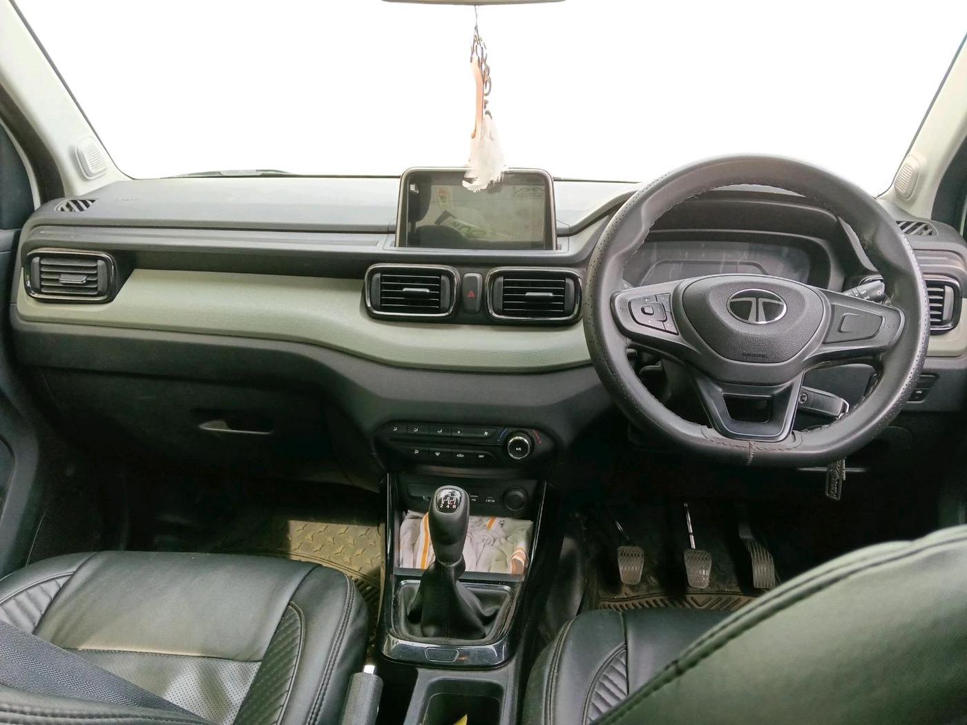 2025 Tata PUNCH Adventure Plus iCNG, CNG, Manual, 51,843 km, interior