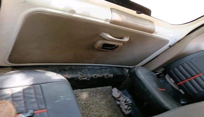 2022 Mahindra BOLERO NEO N 4, Diesel, Manual, 2,27,500 km, interior