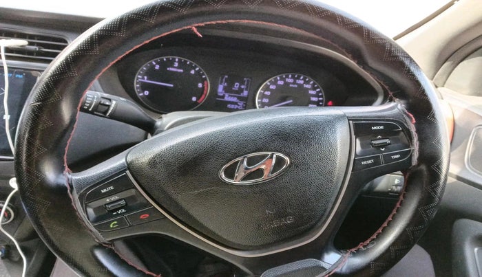 2017 Hyundai Elite i20 ASTA 1.4 CRDI DUAL TONE, Diesel, Manual, 1,58,340 km, interior