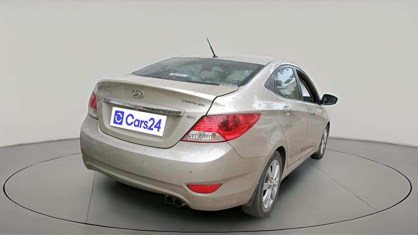 2012 Hyundai Verna FLUIDIC 1.6 CRDI SX, Diesel, Manual, 1,51,263 km, exterior