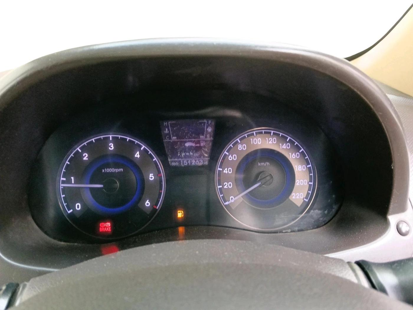2012 Hyundai Verna FLUIDIC 1.6 CRDI SX, Diesel, Manual, 1,51,263 km, interior