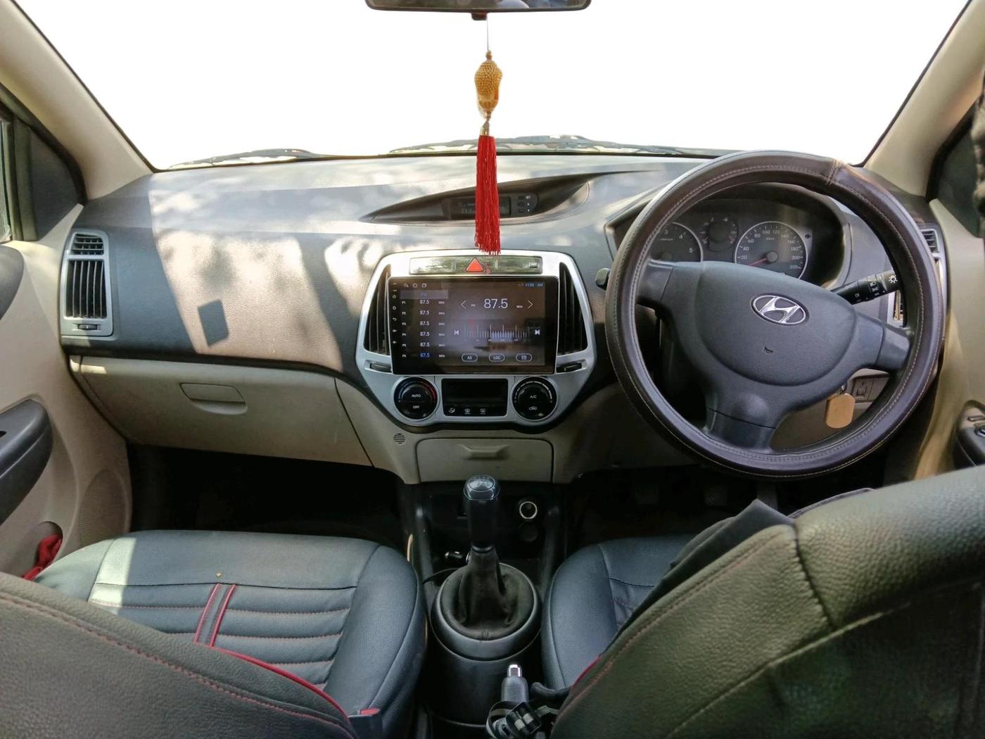 2013 Hyundai i20 MAGNA 1.4 CRDI, Diesel, Manual, 1,76,936 km, interior