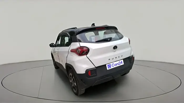 2025 Tata PUNCH Creative Plus AMT, Petrol, Automatic, 8,131 km, exterior