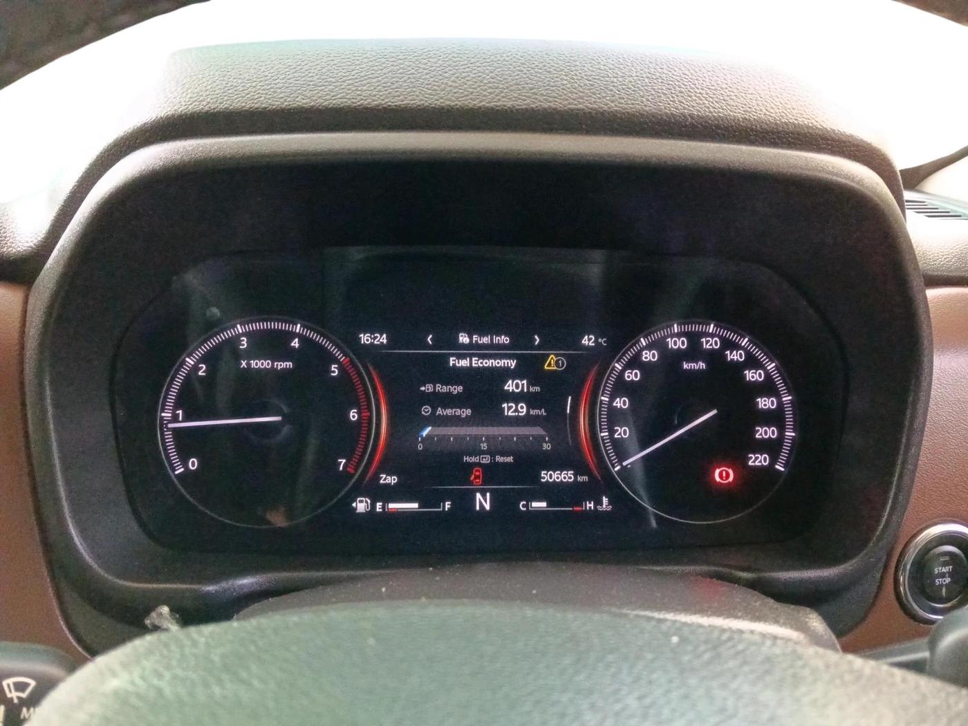 2024 Mahindra SCORPIO-N Z8 L DIESEL MT 2WD 6 STR, Diesel, Manual, 50,665 km, interior