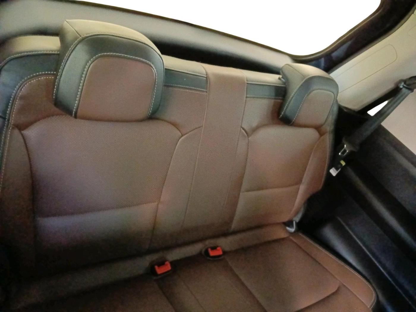 2024 Mahindra SCORPIO-N Z8 L DIESEL MT 2WD 6 STR, Diesel, Manual, 50,665 km, interior