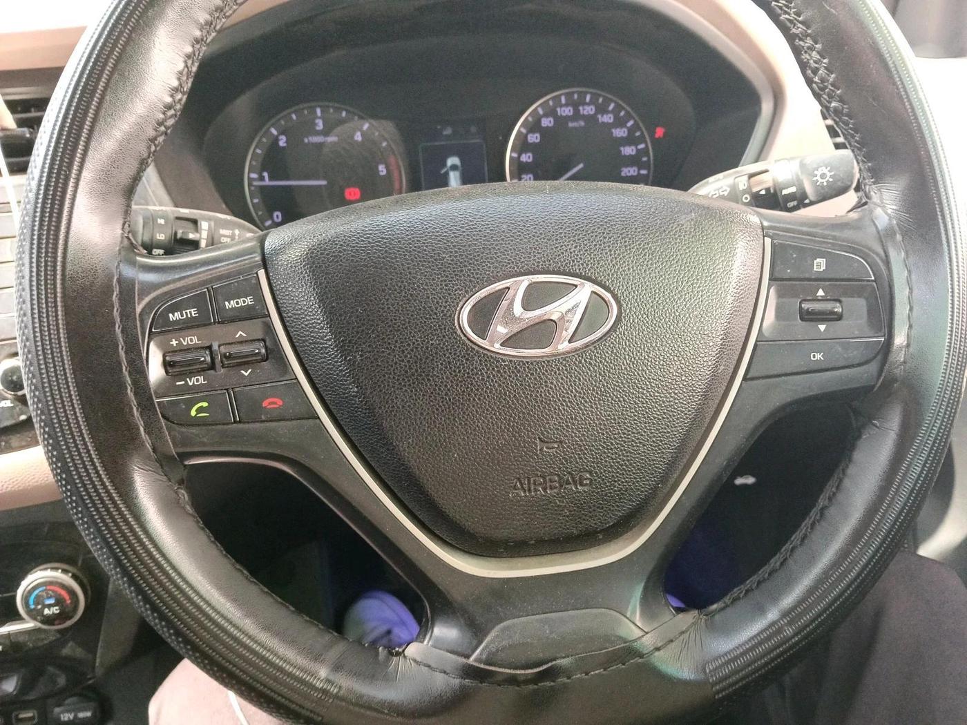 2017 Hyundai Elite i20 ASTA 1.4 CRDI (O), Diesel, Manual, 51,323 km, interior