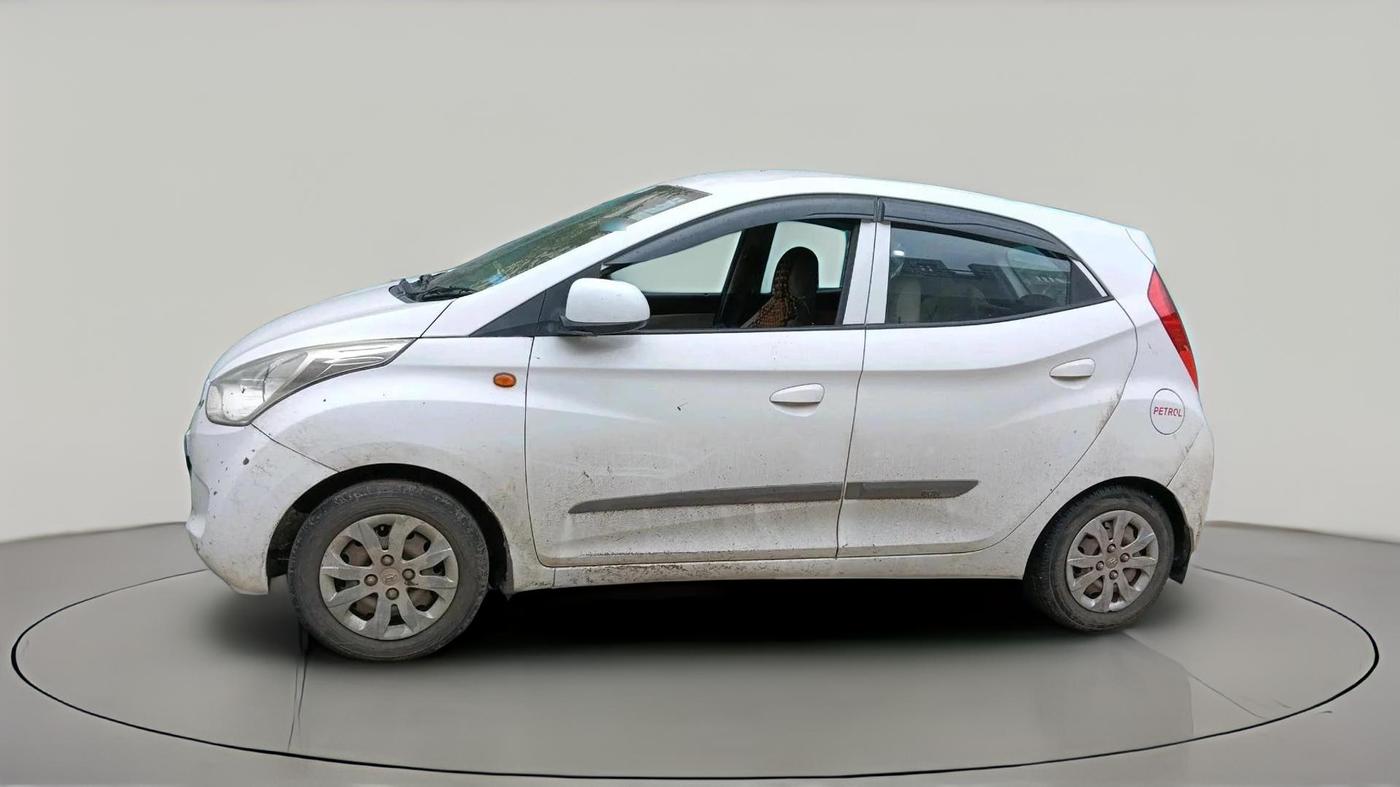2015 Hyundai Eon SPORTZ, Petrol, Manual, 1,15,544 km, exterior
