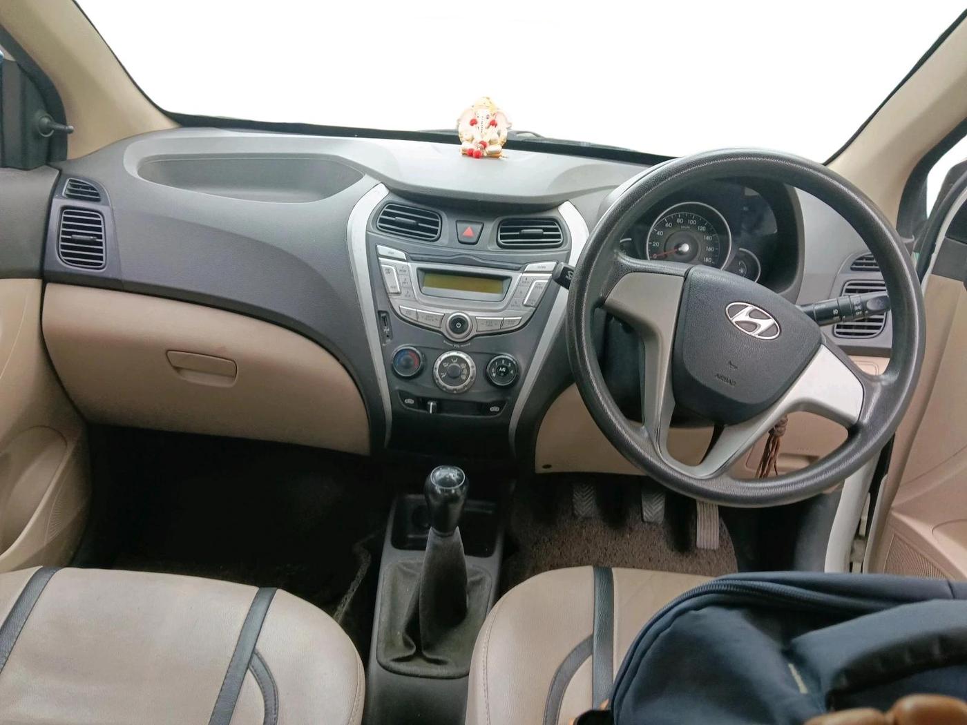 2015 Hyundai Eon SPORTZ, Petrol, Manual, 1,15,544 km, interior