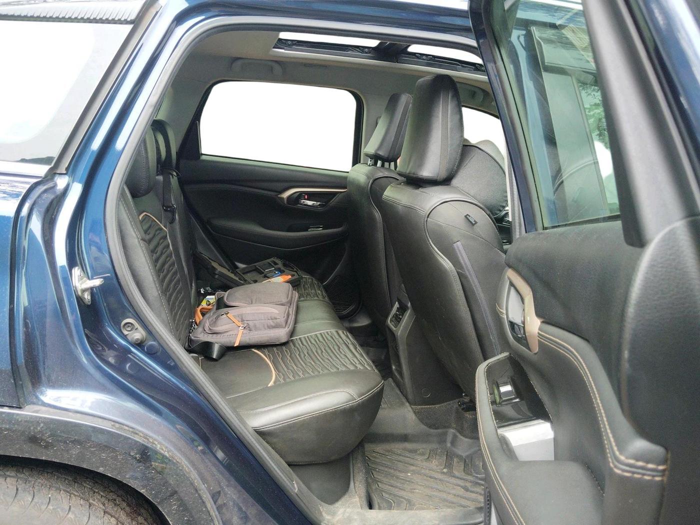 2023 Maruti Grand Vitara ZETA PLUS  HYBRID ECVT, Hybrid, Automatic, 1,28,182 km, interior